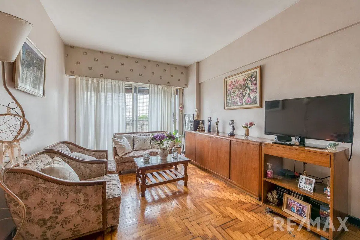 VENTA DEPARTAMENTO 4 AMBIENTES FLORESTA 4