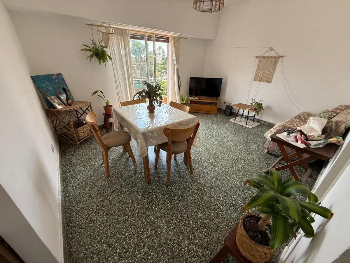 VENTA AMPLIO DPTO 3 AMB. TAPIALES C/BALCÓN CORRIDO 2