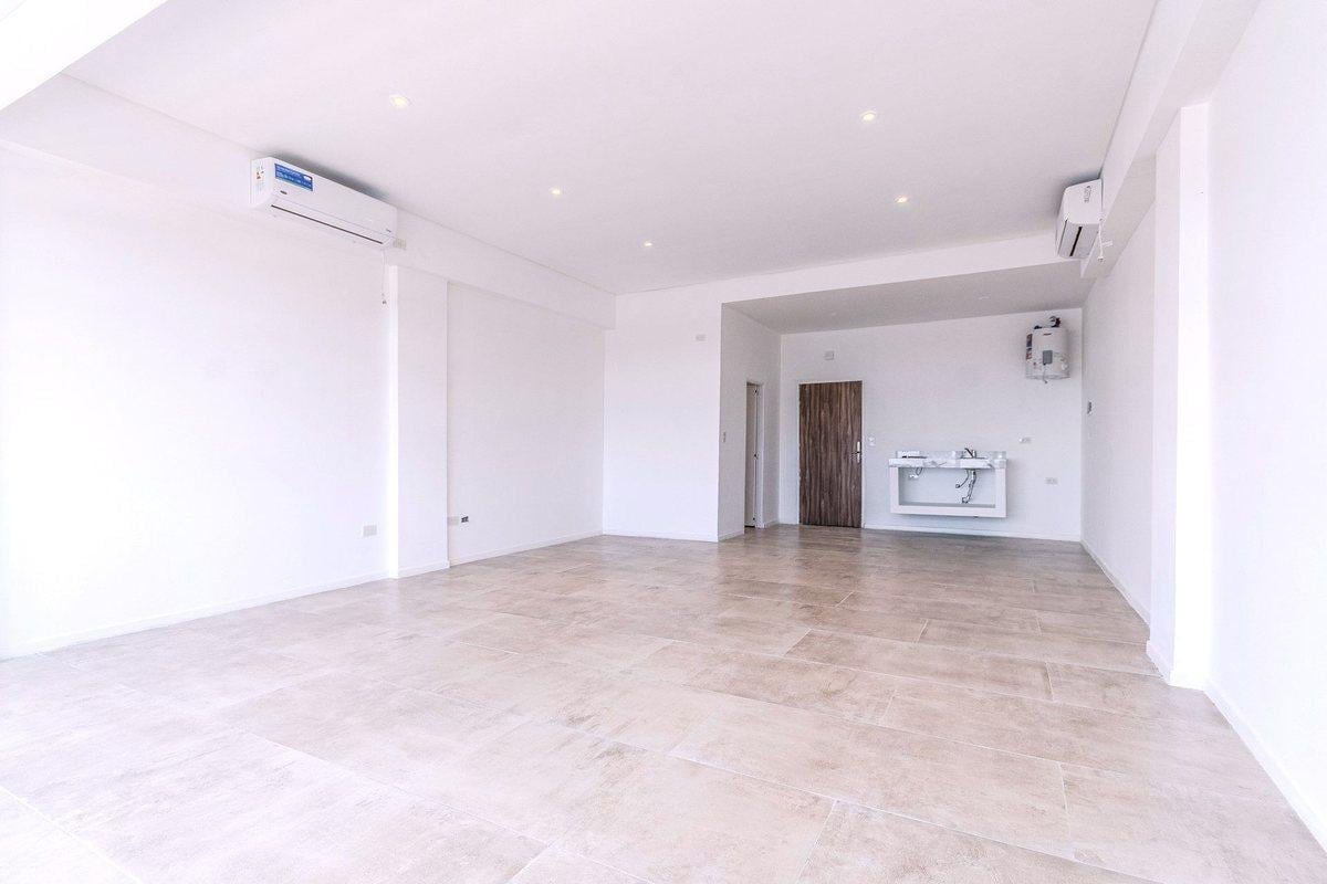 Venta Monoambiente apto prof. 52m2 /cochera fija