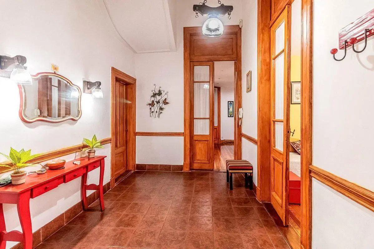 Venta de excelente PH  de estilo en Almagro 2