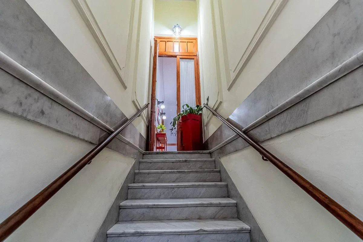Venta de excelente PH  de estilo en Almagro 3