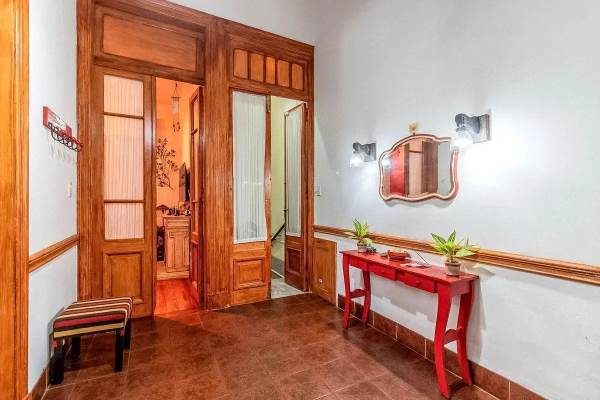 Venta de excelente PH  de estilo en Almagro 8