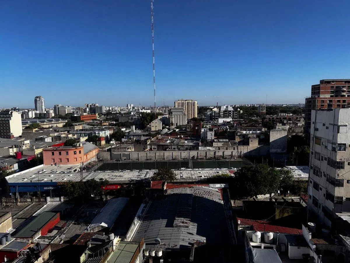 2 ambientes en piso 11 con vista abierta - Constit 5