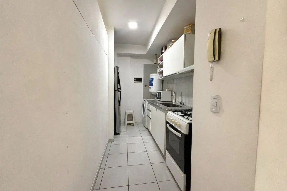 2 AMBIENTES CON BALCON EDIFICIO MODERNO BARRACAS 4