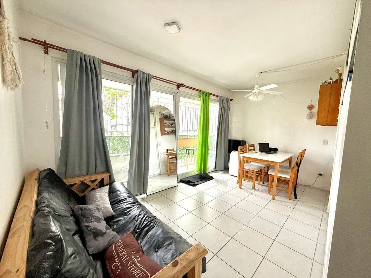 2 AMBIENTES CON BALCON EDIFICIO MODERNO BARRACAS 3
