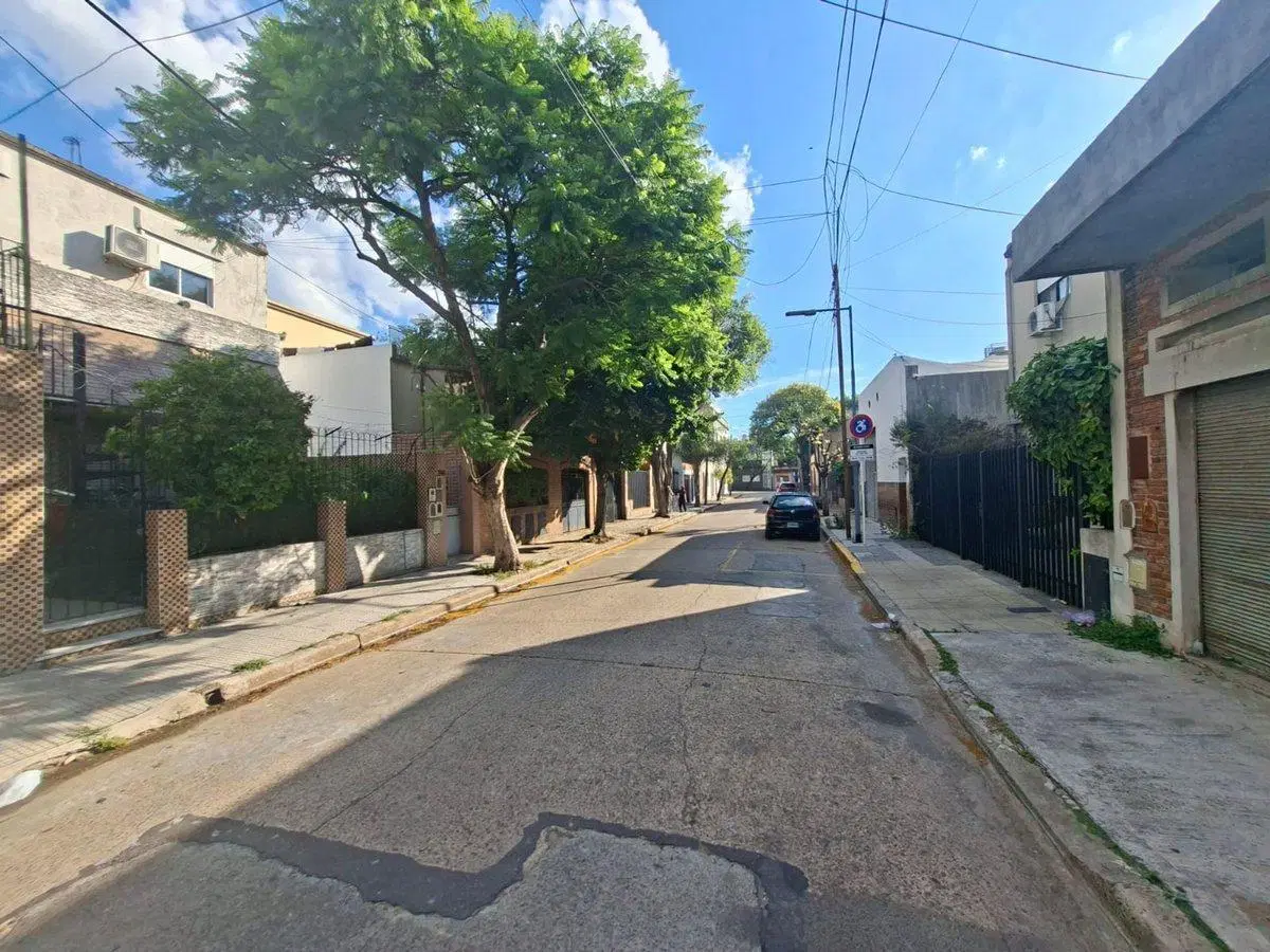 LOTE /TERRENO EN VENTA VILLA LUGANO 246 MTS2 3