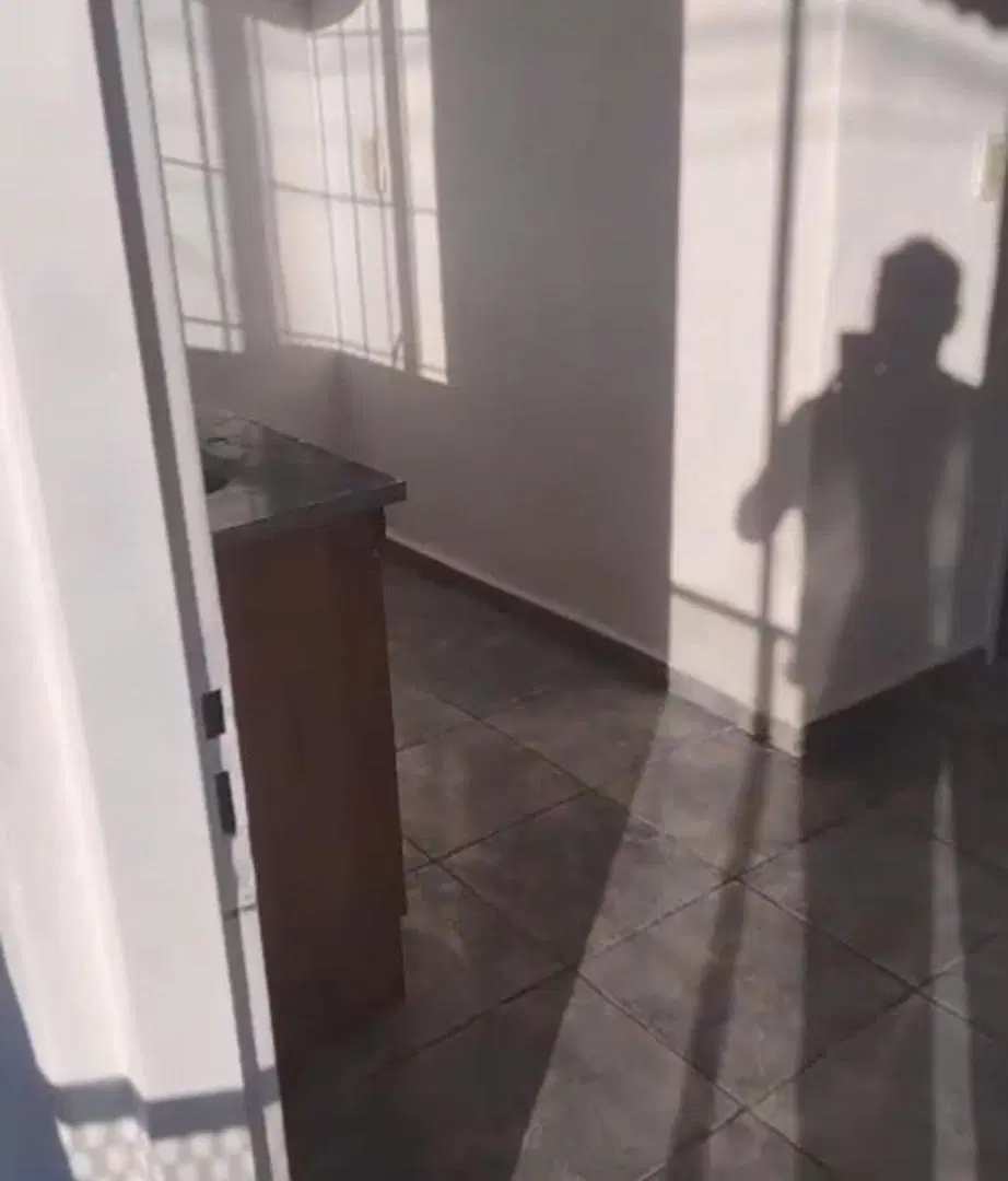 VENTA EDIFICIO 2 PISOS / 8 DTOS EZEIZA 4