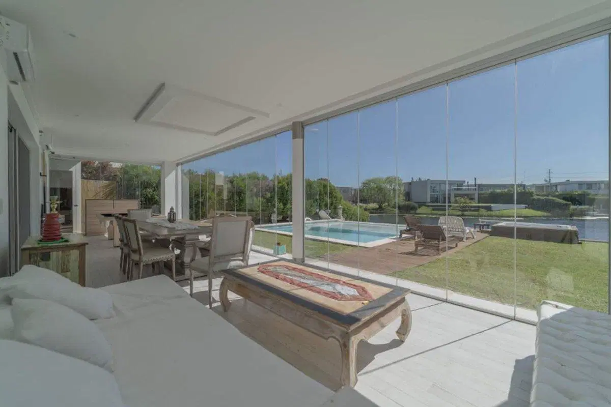 VENTA Casa a la laguna en Los Alisos – Nordelta 3