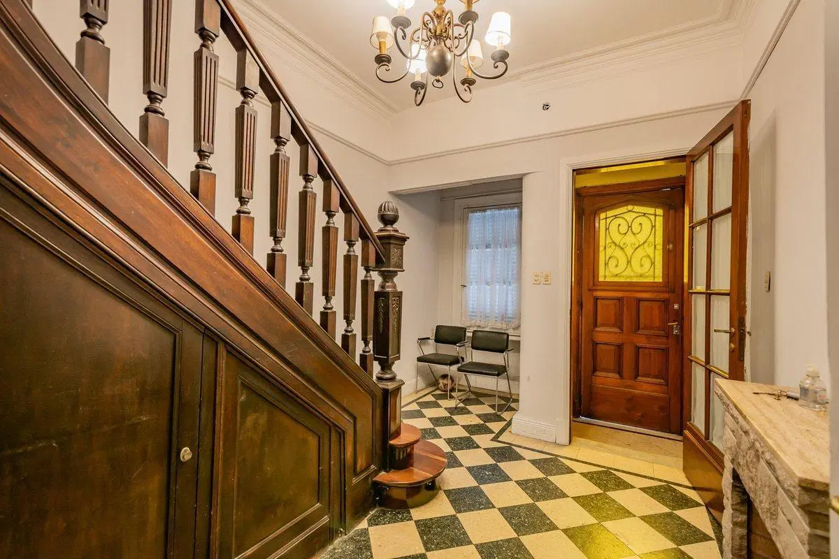 VENTA CASA 5 AMB-COCHERA JARDÍN PARQUE CENTENARIO 2