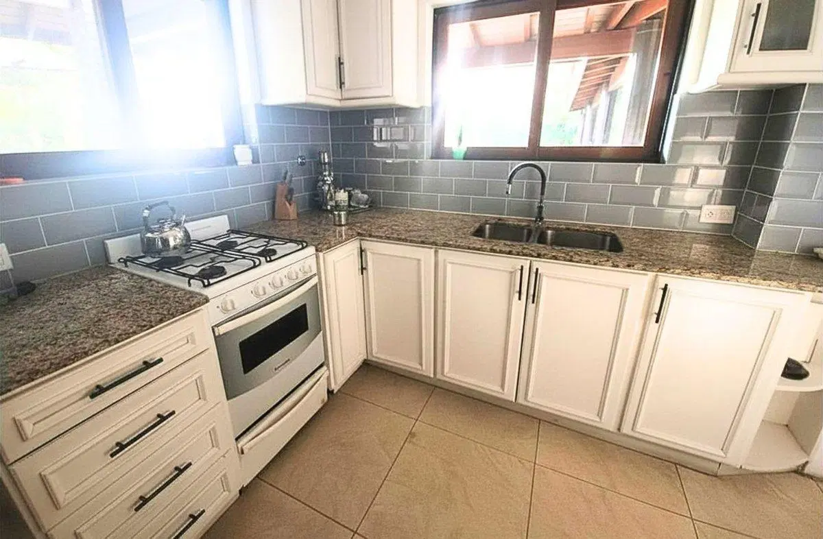 CASA 5 AMB EN DOBLE LOTE C/QUINCHO. LA MARTONA 4