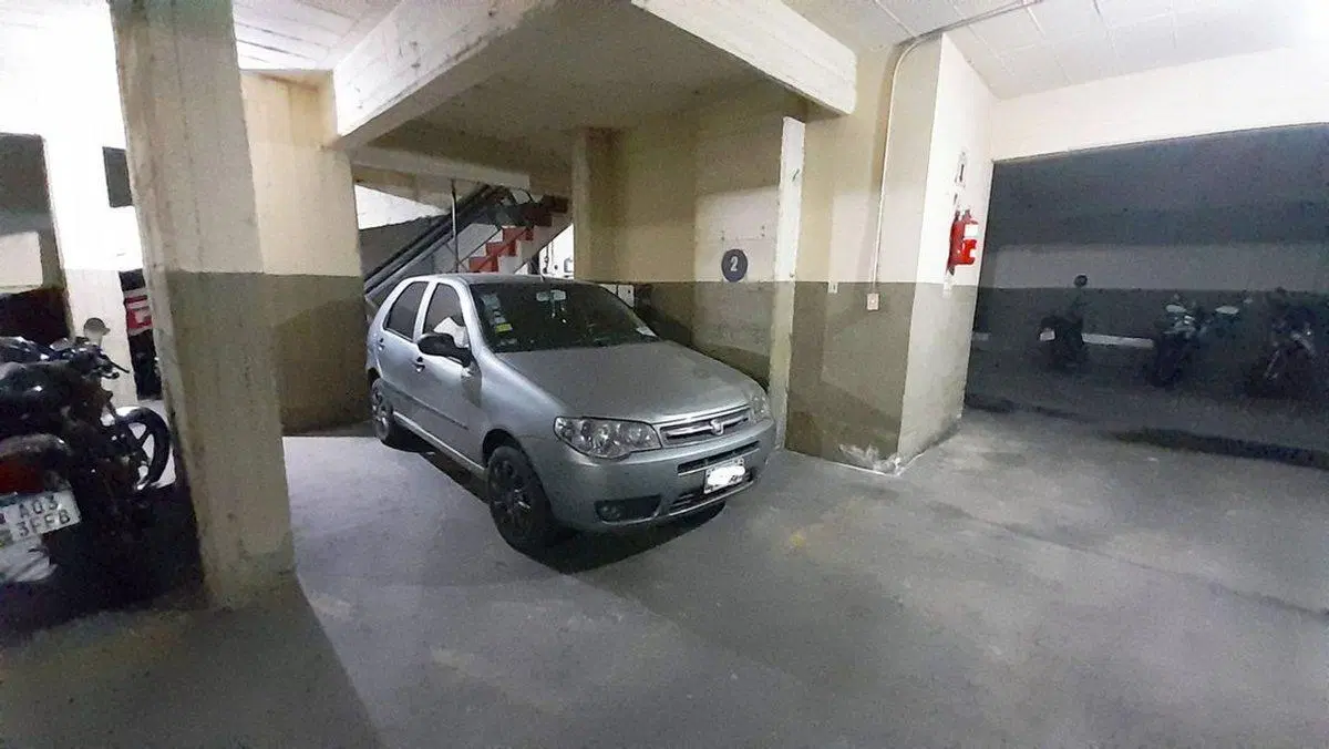 Cochera Fija Cubierta en Alquiler - 13 m² - Abasto 2