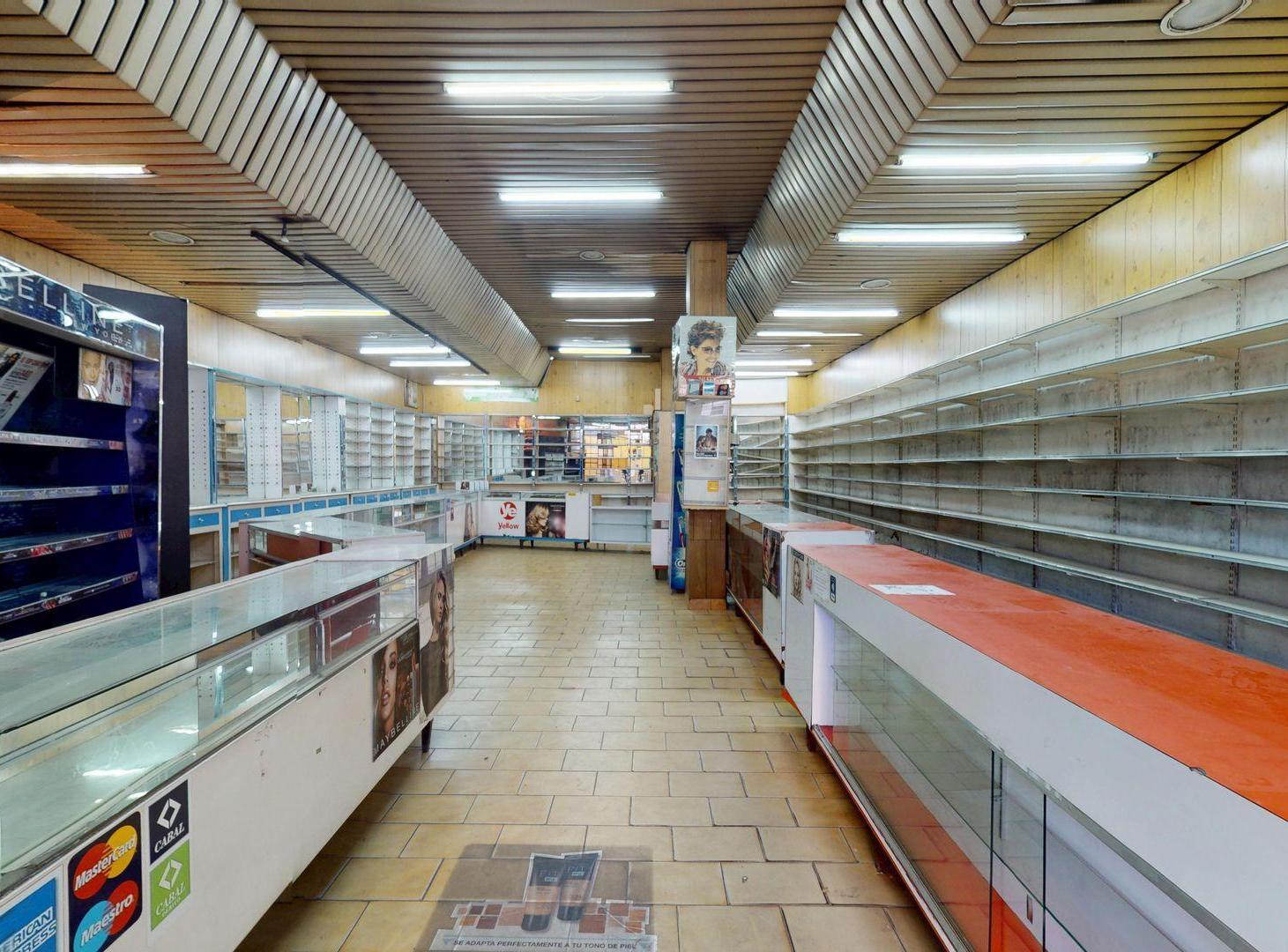 LOCAL en VENTA en BOEDO con Amplio Subsuelo