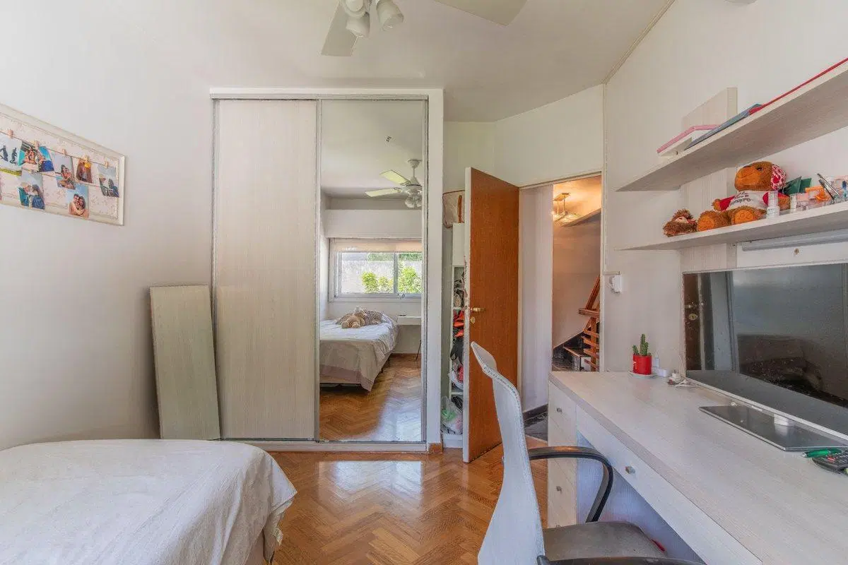 VENTA CASA 6 amb c/ patio y parrilla- CABALLITO 5