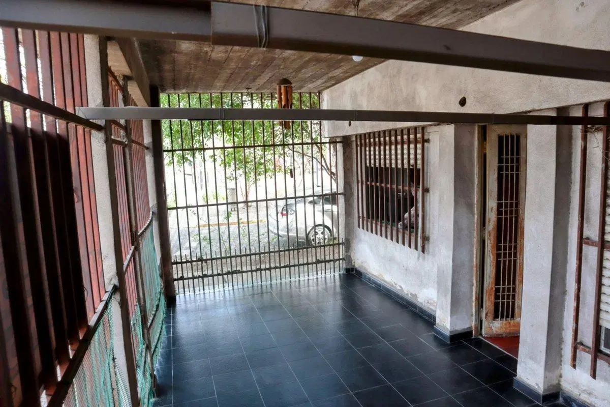 VENTA Casa MultiFAMILIAR dos Plantas 6 Amb 4