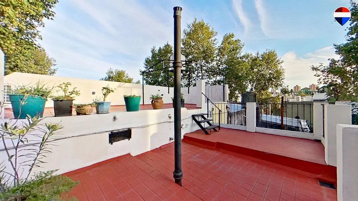 VENTA CASA FLORES 4AMB .2 TERRAZAS+PARRILLA 2