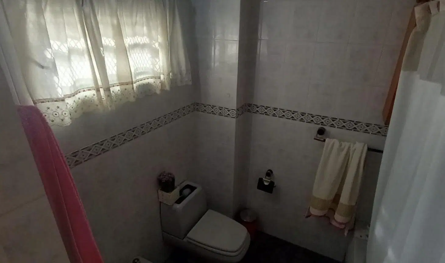 Chalet con segunda vivienda y patio central LanusO 3