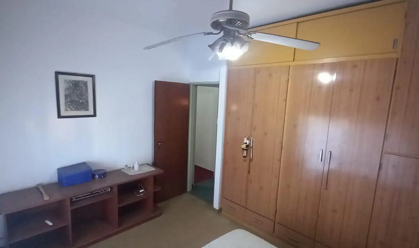 Chalet con segunda vivienda y patio central LanusO 2