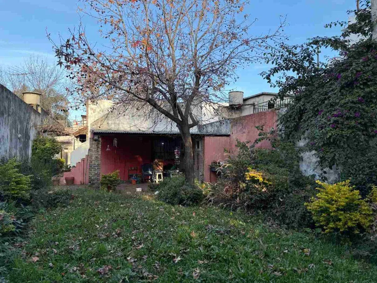 Lote en Excelente zona INCIDENCIA 210 en MATADEROS 2