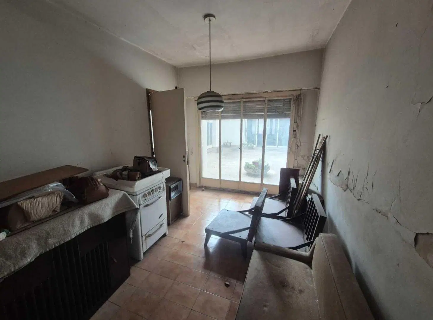 Venta casa en Villa Crespo a reciclar c/quincho 4
