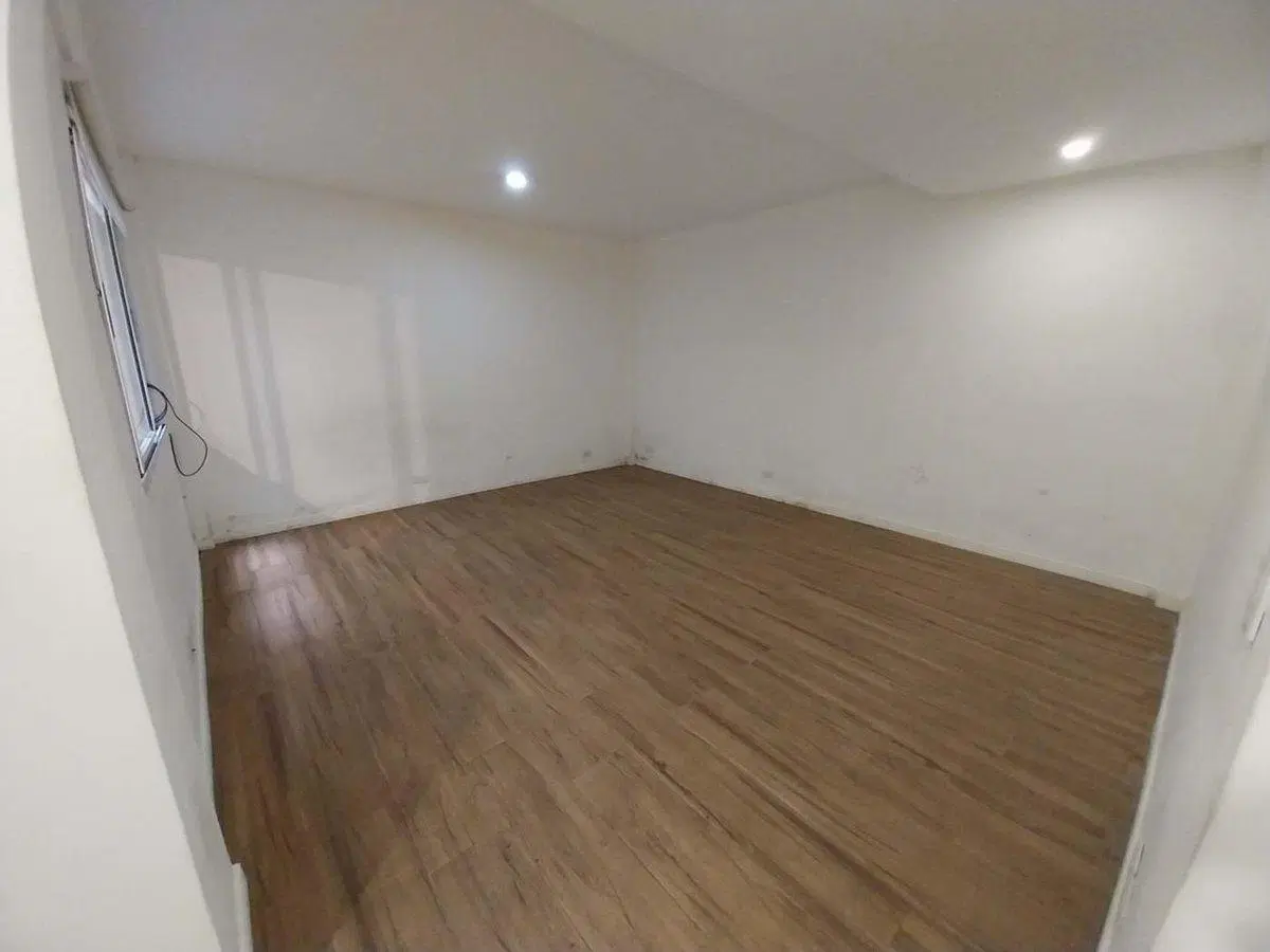 VENTA monoambiente en Parque Centenario CON PATIO 3
