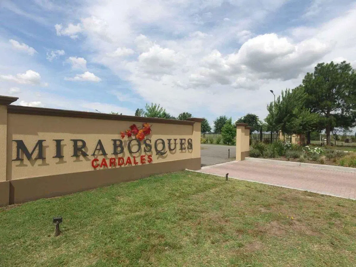Venta 2 Lotes continuos en Mirabosques Cardales. 5