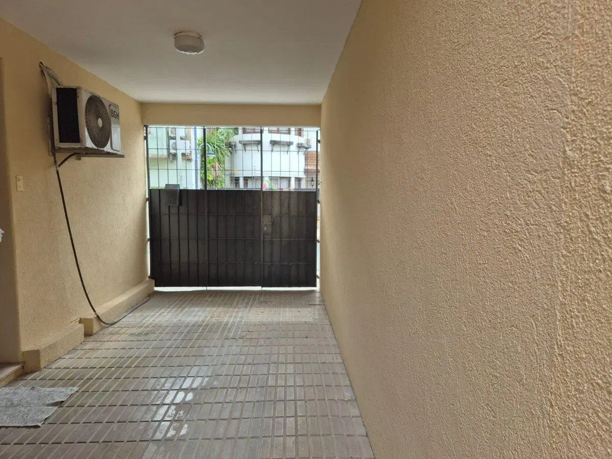 CASA 5 AMB COCHERA,TERRAZA, JARDIN-OLIVOS 4