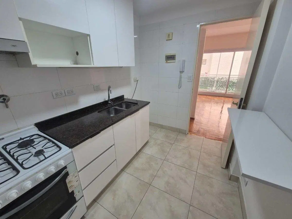 Venta Departamento tres ambientes Belgrano 3