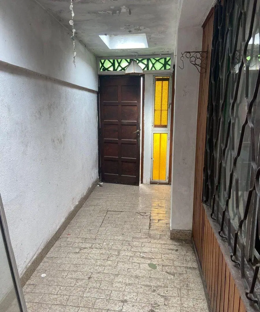 Dos casas a precio de una en V Soldati 8