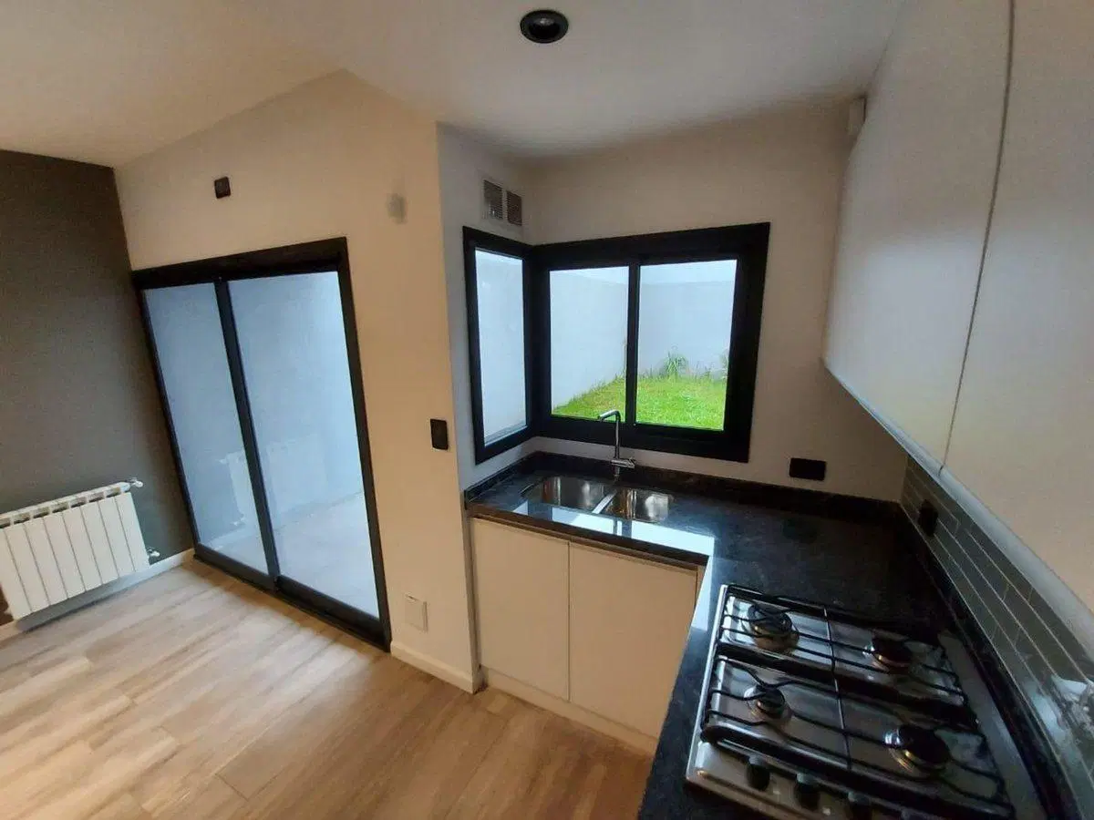 VENTA TRIPLEX 5AMB. OLIVOS 5
