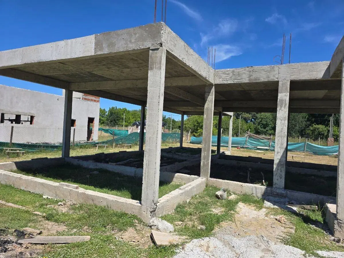 LOTE CON HORMIGON- LOMAS DE CANNING 5