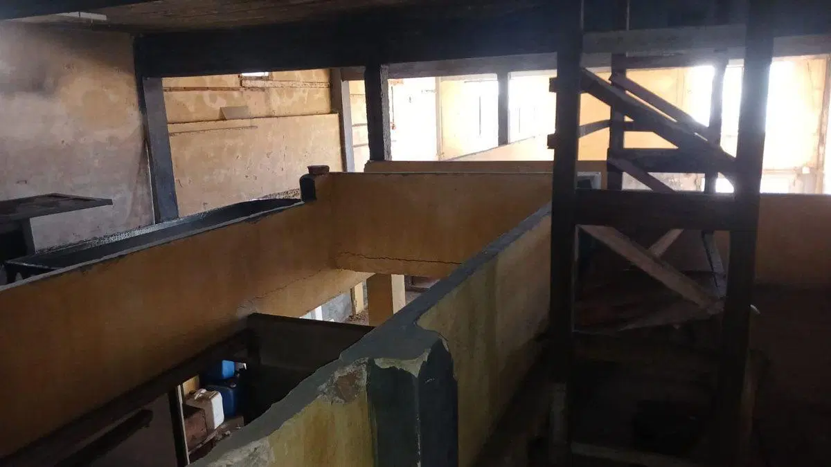 VENTA DEPOSITO Y DTO. A REFACCIONAR 400M2 LANUS 2