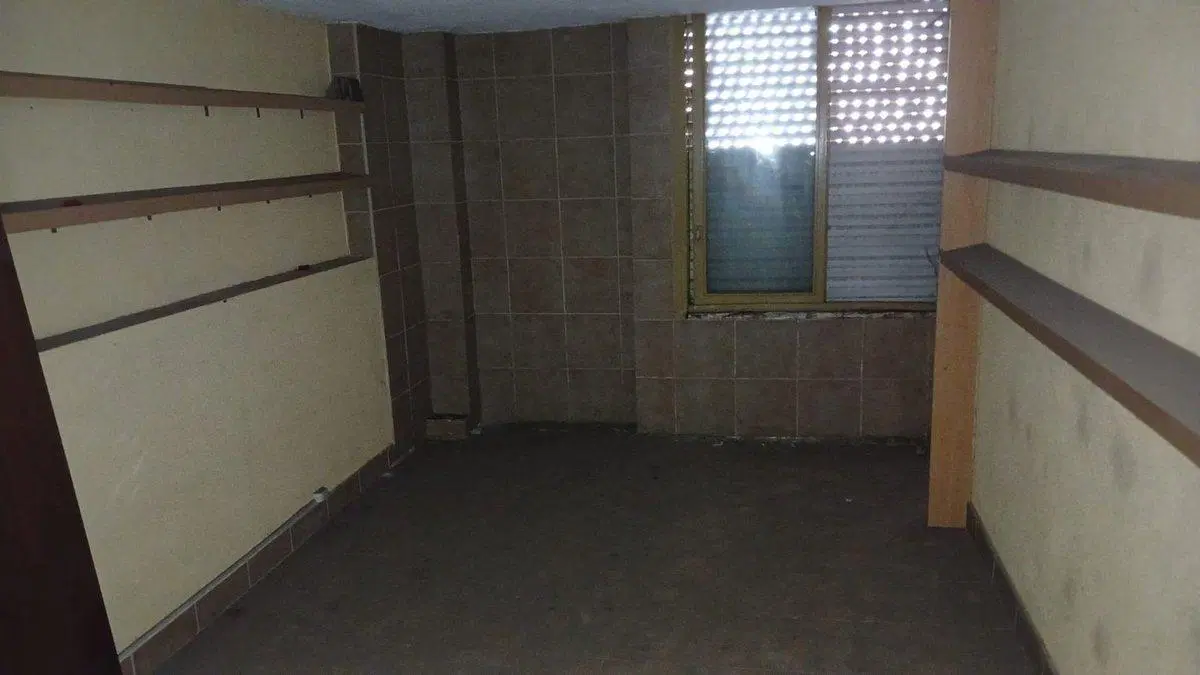 VENTA DEPOSITO Y DTO. A REFACCIONAR 400M2 LANUS 3