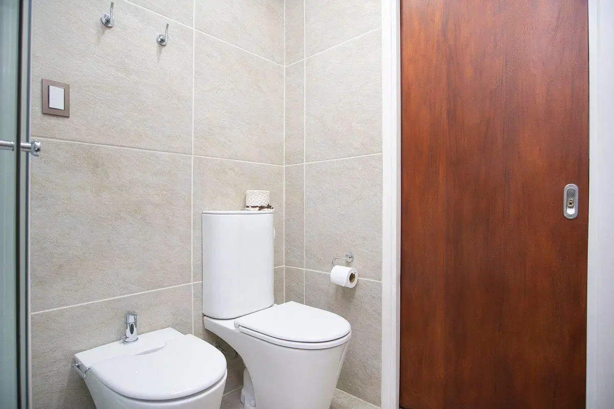 VENTA Casa con Parque y Pileta en Aldo Bonzi 4