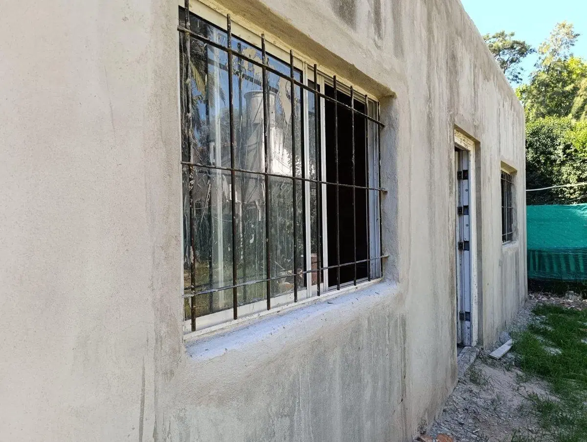 VENTA DE CASA A TERMINAR EN TORTUGUITAS 4