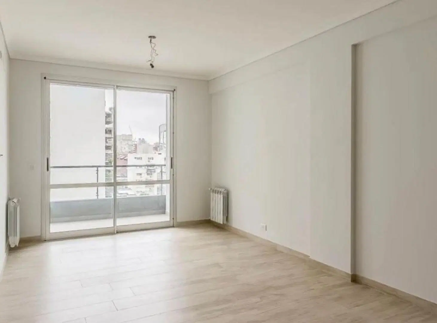 VENTA 3 AMB C/ PATIO Y BALCON A ESTRENAR CABALLITO 2