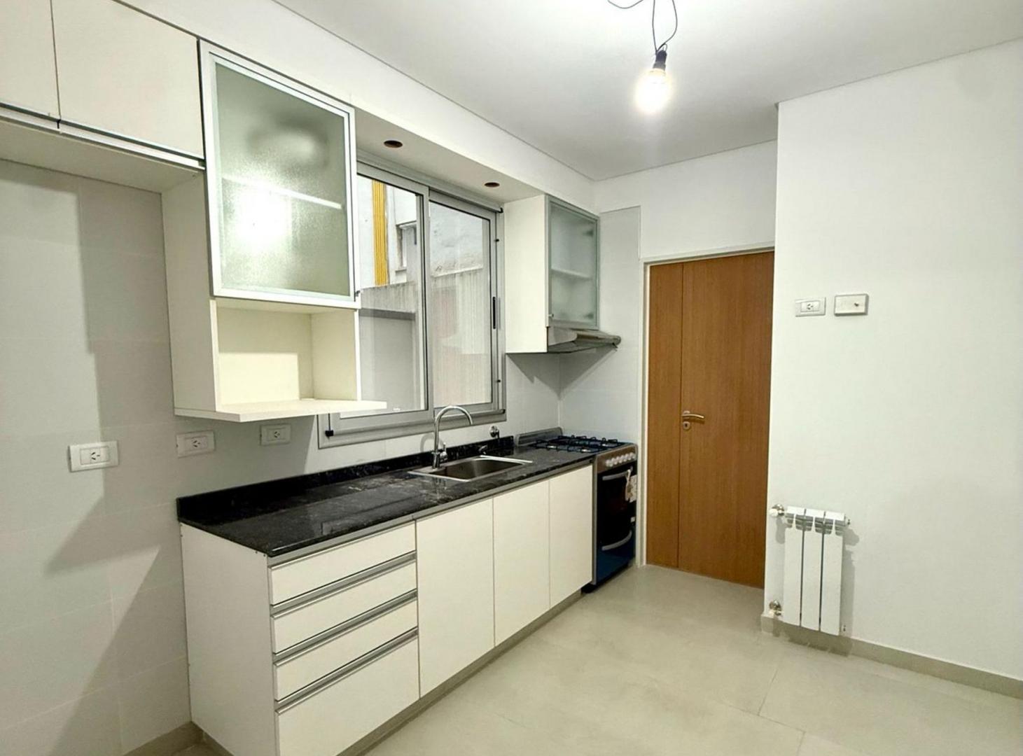 Foto de VENTA 3 AMB C/ PATIO Y BALCON A ESTRENAR CABALLITO, imagen 5
