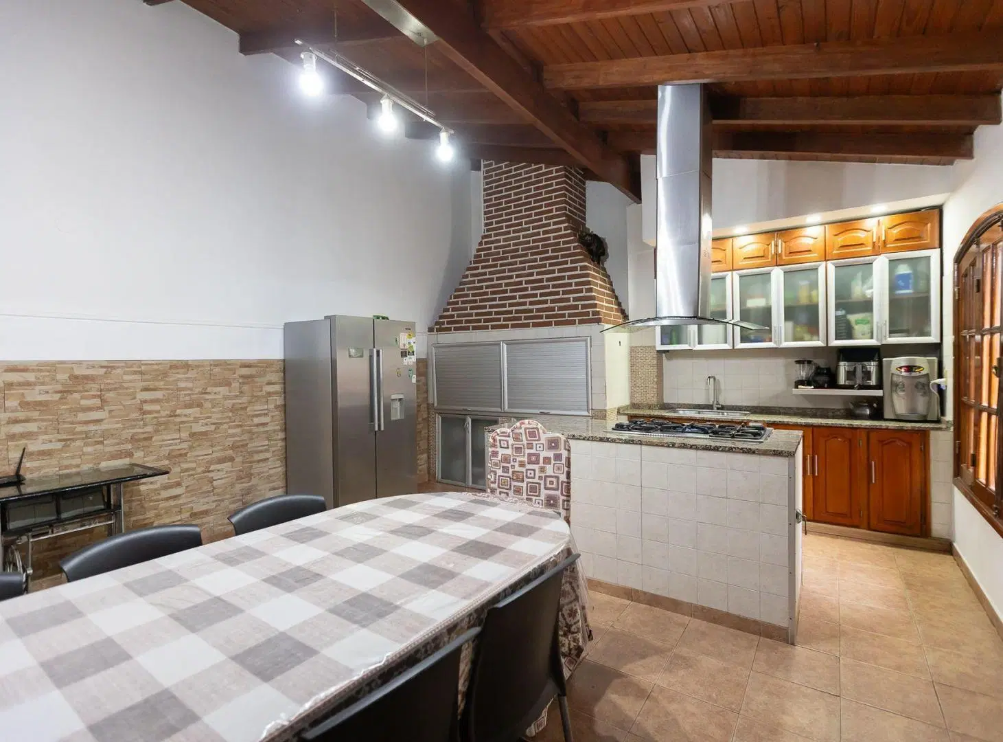 VENTA CASA 5amb EN MATADEROS/NAON C/PATIO Y PILETA 8