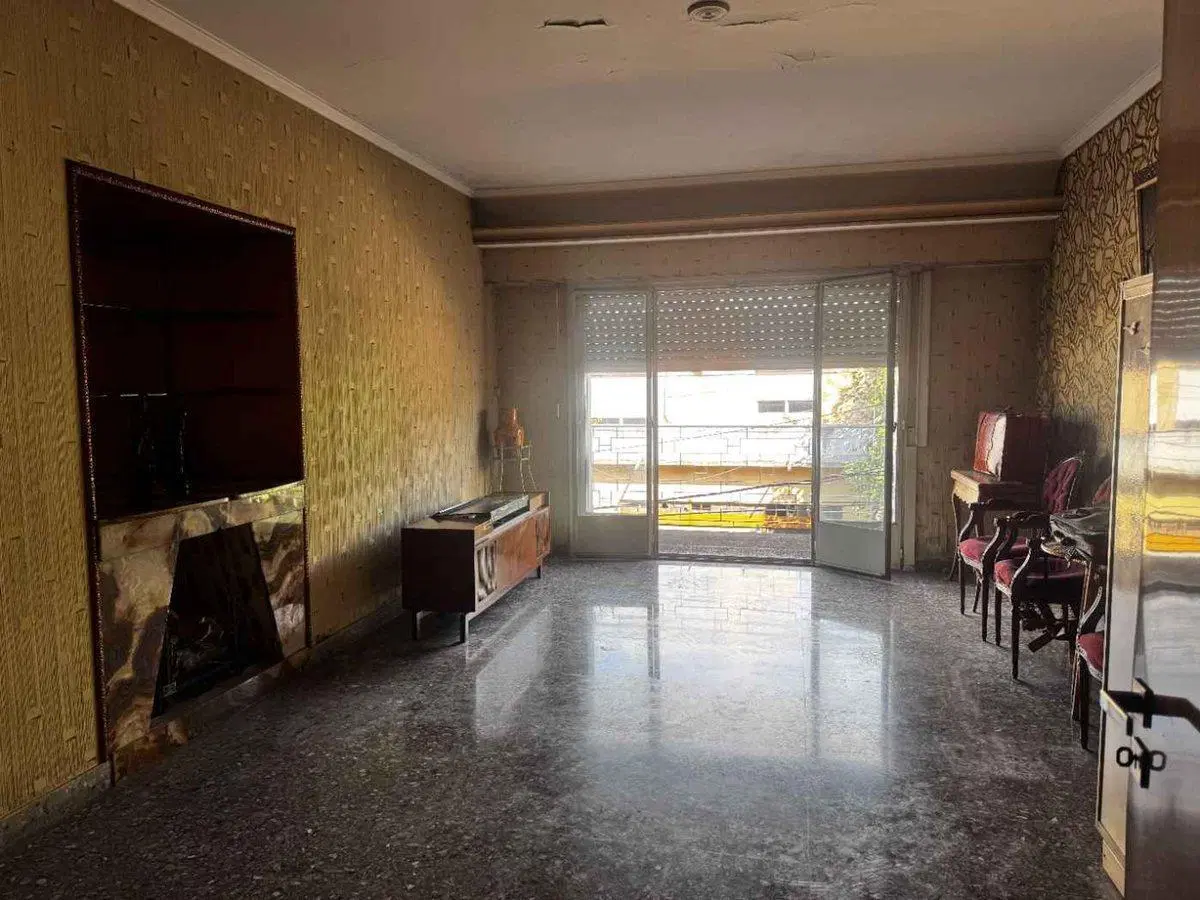 Casa con galpón, cocheras y gran fondo 5