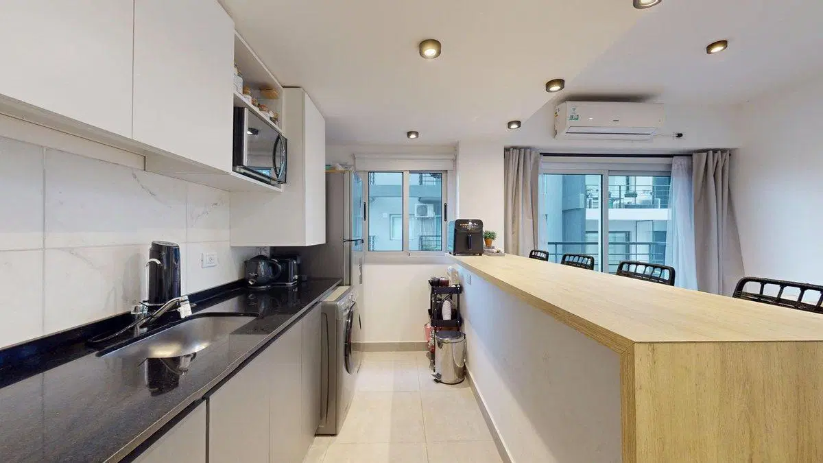 Departamento en VENTA 2 Amb CASEROS COCHERA 3