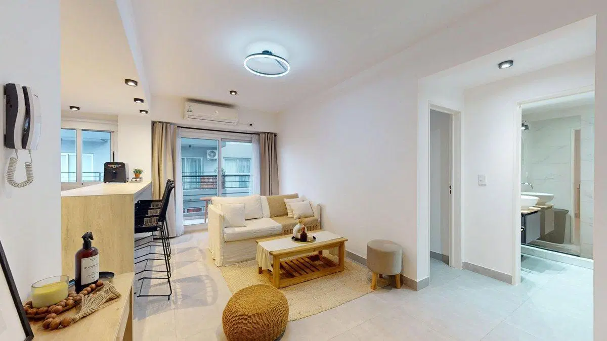 Departamento en VENTA 2 Amb CASEROS COCHERA 8