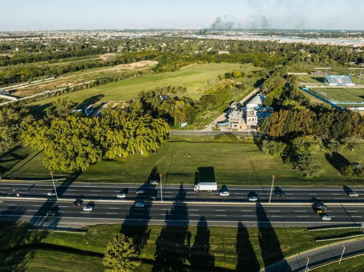 VENTA LOTE 3 HECTAREAS (29.000 M2) Sobre Autopista 8