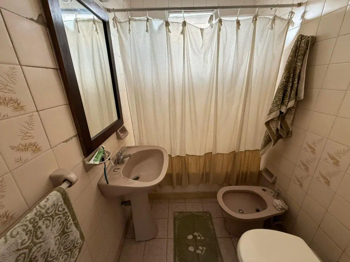 VENTA AMPLIO DPTO 3 AMB. TAPIALES C/BALCÓN CORRIDO 8