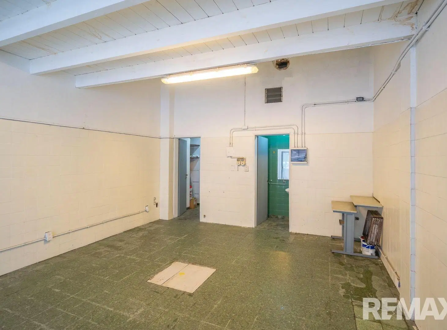 VENTA LOCAL MONSERRAT 45,5m2 3