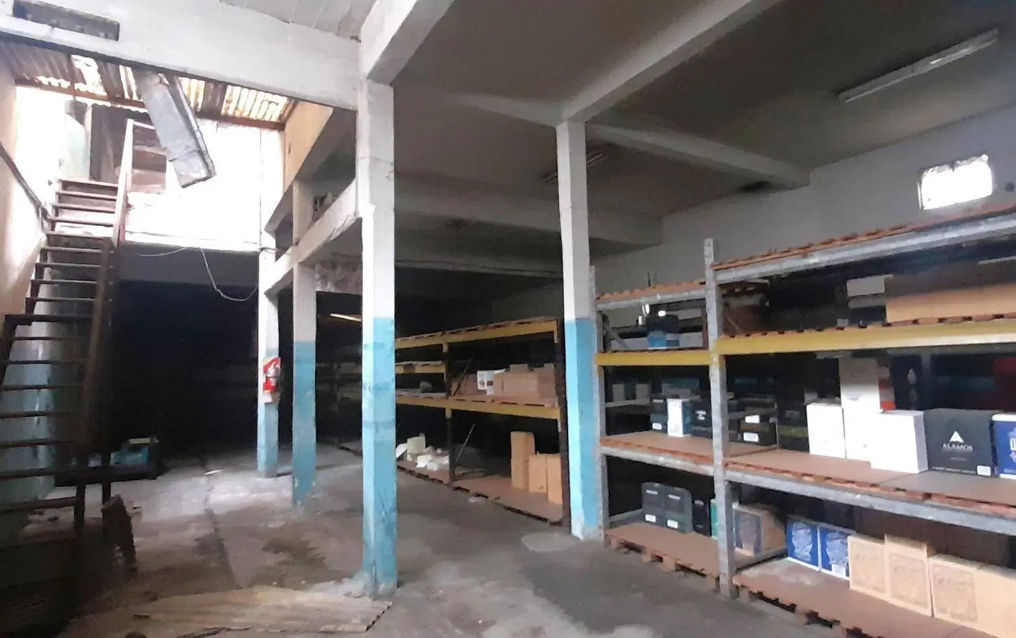 Venta depósito terreno Lanús Oeste sobre avenida 8