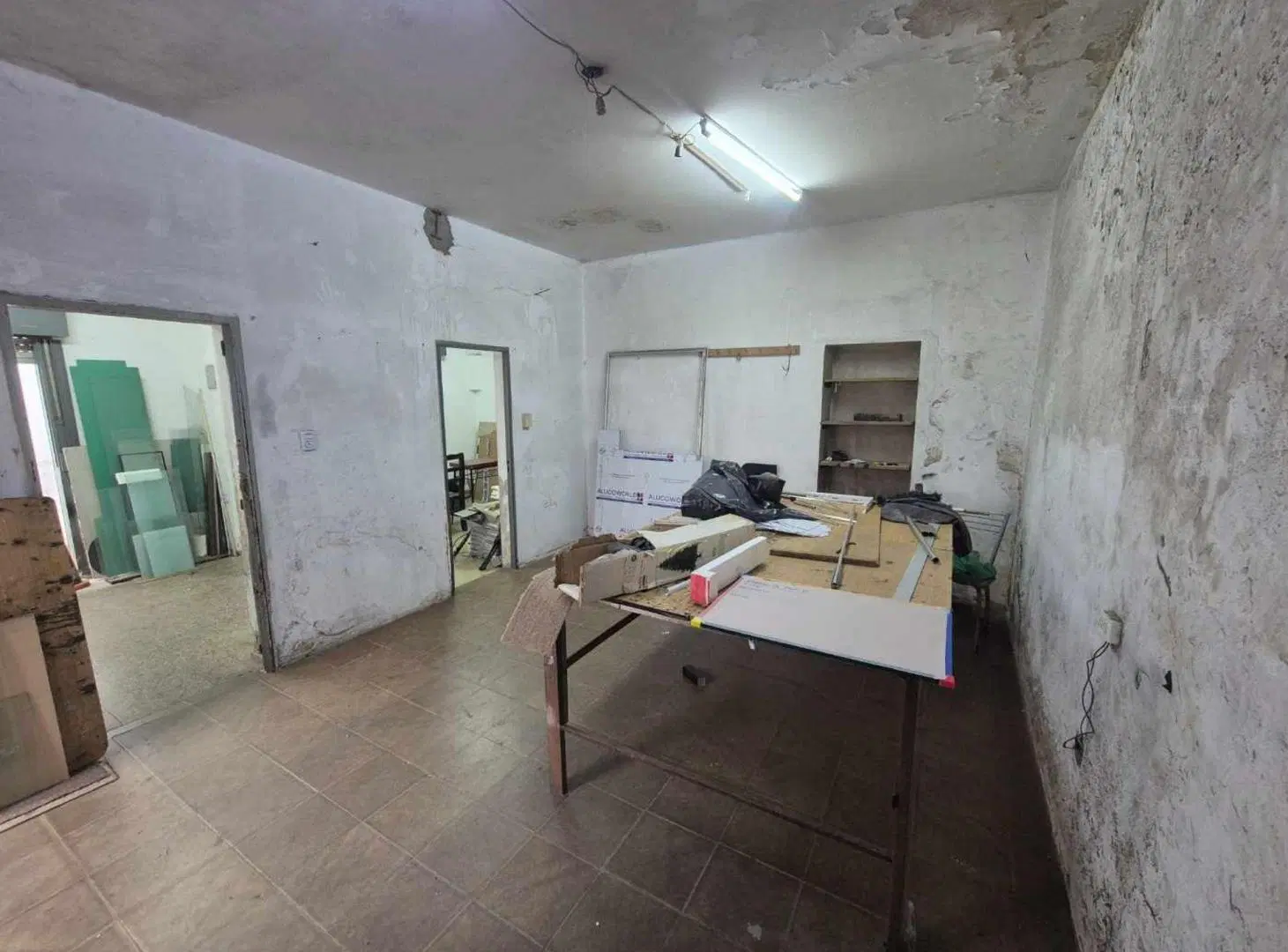 Venta Local Paternal con deposito 8