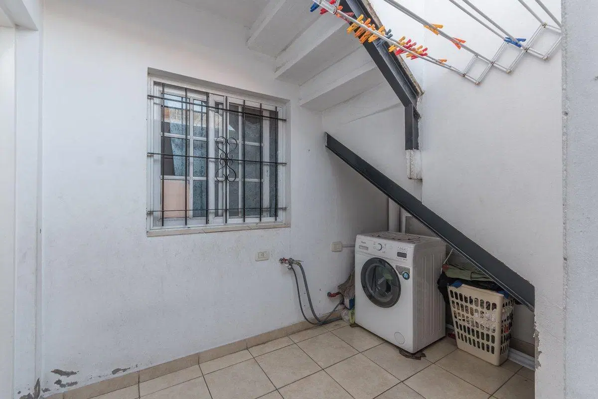 VENTA PH 3 AMBIENTES PB CON PATIO Y ENTRADA INDEP. 2