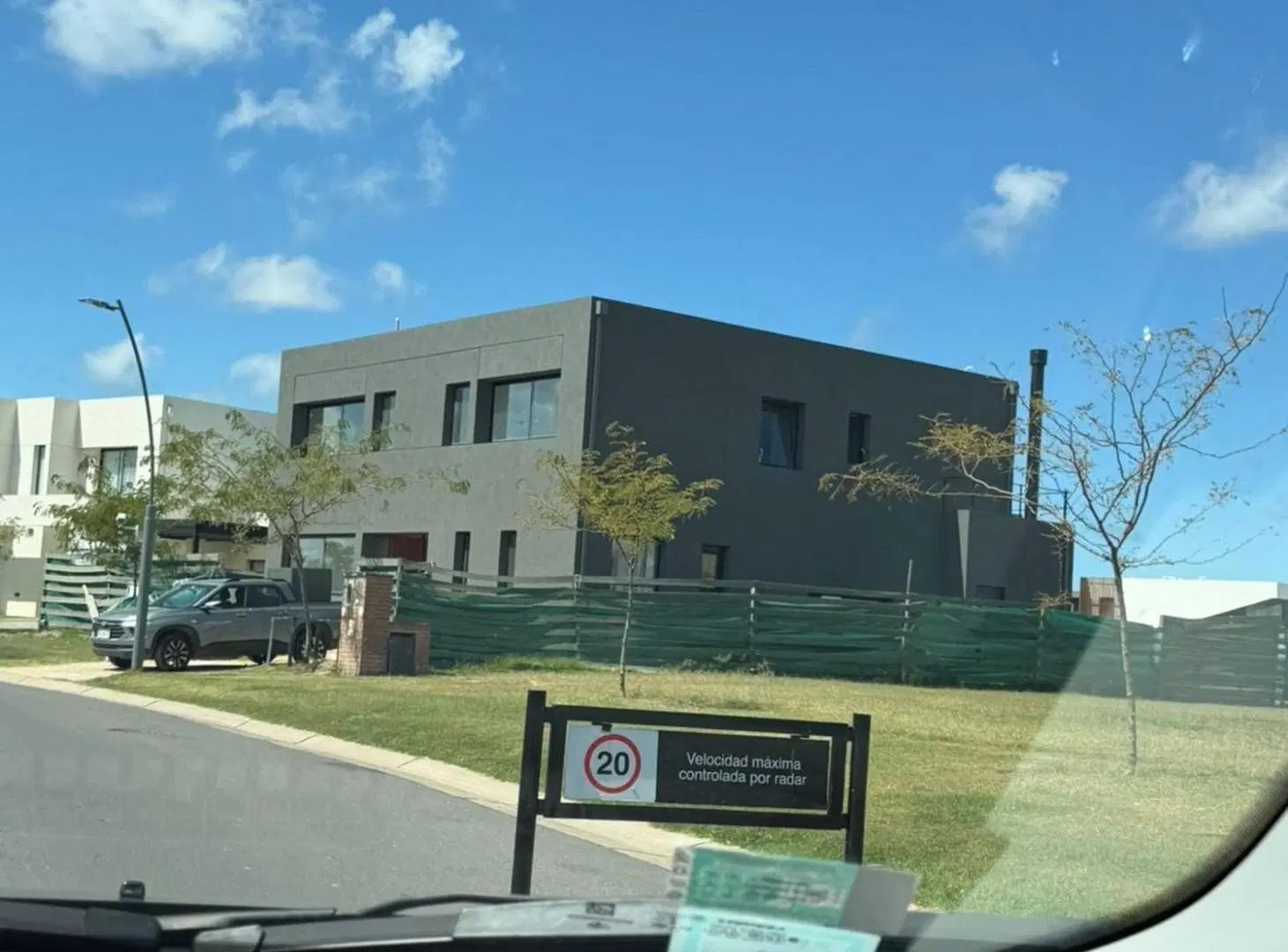 Excepcional casa a estrenar en 2 plantas, piscina 2