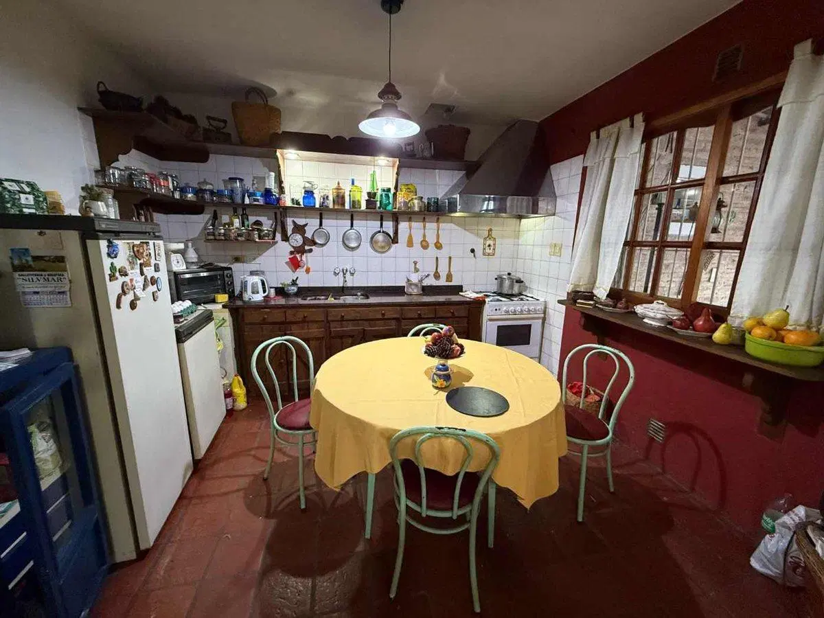 Venta Casa multifamiliar en Lote Propio Mataderos 3