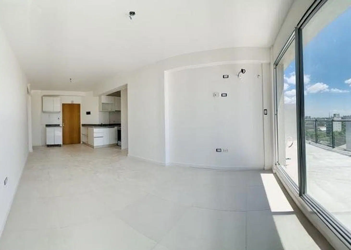 VENTA 2 AMB PISO ALTO GRAN BALCON PILETA Y SUM 5