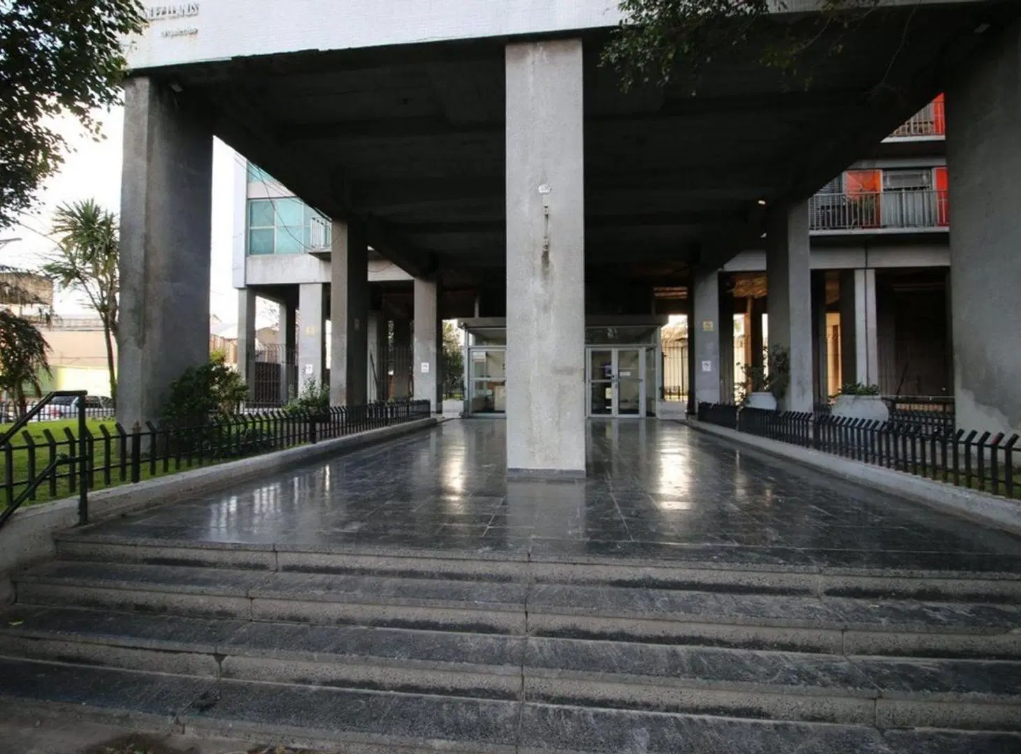 VENTA DEPARTAMENTO TRES AMBIENTES PARQUE PATRICIOS 2